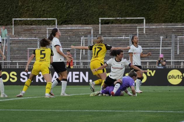 19.08.2025, xgrfx, Fussball DFB Pokalfinale der Frauen Playoffs , Borussia Dortmund - Borussia Mönchengladbach v.l. Tor, Ronja Leubner (Borussia Dortmund) (DFL DFB REGULATIONS PROHIBIT ANY USE OF PHOTOGRAPHS as IMAGE SEQUENCES and or QUASI-VIDEO) Dortmund