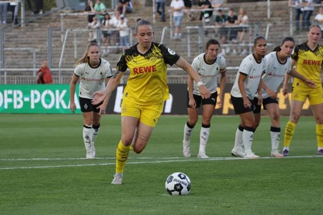 19.08.2025, xgrfx, Fussball DFB Pokalfinale der Frauen Playoffs , Borussia Dortmund - Borussia Mönchengladbach v.l. Dana Marquardt (Borussia Dortmund) (DFL DFB REGULATIONS PROHIBIT ANY USE OF PHOTOGRAPHS as IMAGE SEQUENCES and or QUASI-VIDEO) Dortmund