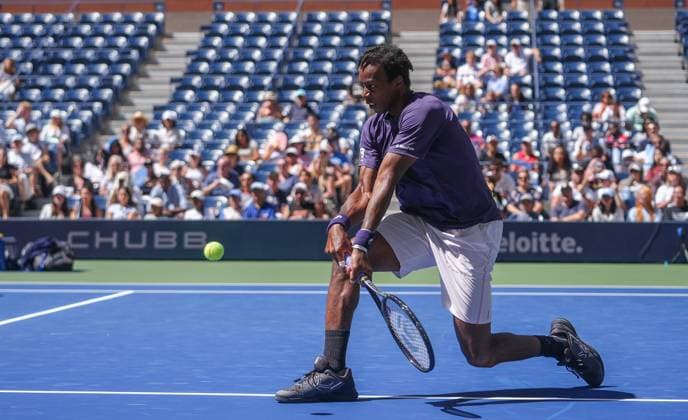 US Open 2025 NEW YORK, UNITED STATES - AUGUST 19: The doubles team of Naomi Osaka of Japan and Gael Monfils of France play against the team of Caty McNally of the United States and Lorenzo Musetti of Italy during the mixed doubles at USTA Billie Jean King National Tennis Center on August 19, 2025, Queens, New York City, USA. Selcuk Acar Anadolu New York United States. Editorial use only. Please get in touch for any other usage.  Copyright: x2025xAnadoluxSelcukxAcarx