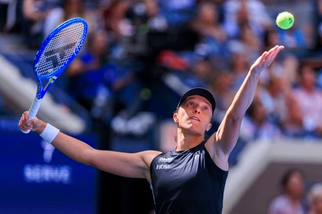 August 19, 2025, Flushing Meadows, New York, USA: Iga Swiatek (in photo) and Casper Ruud during a mix doubles match against Madison Keys and Frances Tiafoe at the 2025 US Open at USTA Billie Jean King National Tennis Center on Tuesday August 19, 2025 in the Flushing neighborhood of the Queens borough of New York City. JAVIER ROJAS PI Flushing Meadows USA - ZUMAp124 20250819_zaa_p124_036 Copyright: xJavierxRojasx