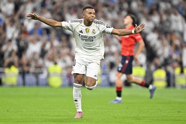 Real Madrid v Osasuna - La Liga MADRID, SPAIN - AUGUST 19: Kylian Mbappe of Real Madrid celebrates after scoring a gpal during the La Liga 1st week match between Real Madrid and Osasuna at Santiago Bernabeu in Madrid, Spain on August 19, 2025. Burak Akbulut Anadolu Madrid Spain. Editorial use only. Please get in touch for any other usage.  Copyright: x2025xAnadoluxBurakxAkbulutx