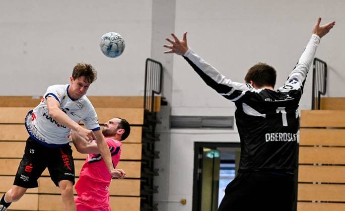 19.08.2025, xpsx, Handball Testspiel, HSG Hanau - TSV Bayer Dormagen v.l. Scharriär, Ben (HSG Hanau), k.A. Hanau Hessen Deutschland (DEU)