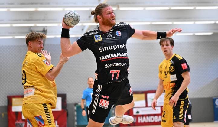 19.08.2025 - Handball - Saison 2025 2026 - Testspiel - Freundschaftsspiel : HC Erlangen HCE - Bregenz Handball - - xwoxzix - Florian Steuer Wieser (9, Bregenz Handball ) Maciej Gebala (77, HC Erlangen HCE )