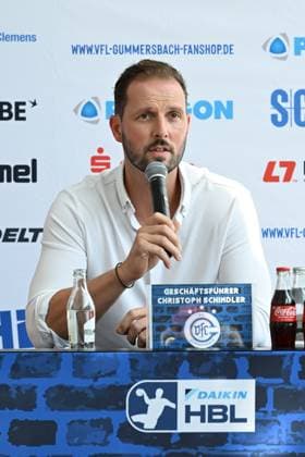 Christoph Schindler (Geschaeftfuehrer VfL Gummersbach) bei der Saison-Pressekonferenz GER, VfL Gummersbach, Teamvorstellung, Handball, 1. Bundesliga, Spielzeit 2025-2026, 20.08.2025 GER, VfL Gummersbach, Teamvorstellung, Handball, 1. Bundesliga, Spielzeit 2025-2026, 20.08.2025 Gummersbach Copyright: xEibner-Pressefoto JuergenxAugstx EP_JAT