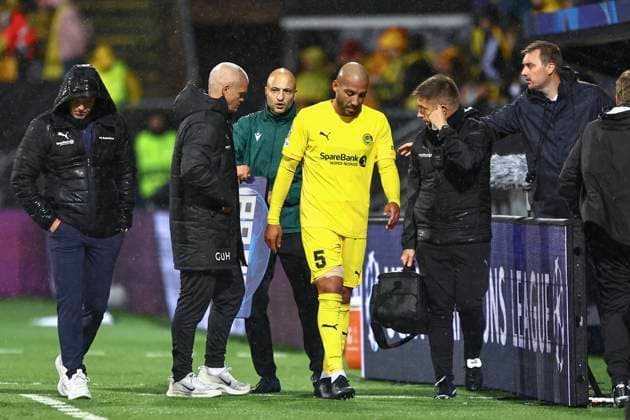UEFA Champions Leauge Playoff 2025 2026 Bodo Glimt Sturm Graz Bodo 20250820 Bodo Glimts Haitam Aleesami goes off injured during the UEFA Champions Leauge Playoff match between Bodo Glimt and Sturm Graz at Aspmyra Stadium Photo Mats Torbergsen NTB Bodo Norge EDITORIAL USE ONLY RESTRICTED USE FOR BETTING COMPANIES  Copyright: xMatsxTorbergsenx xNTBx