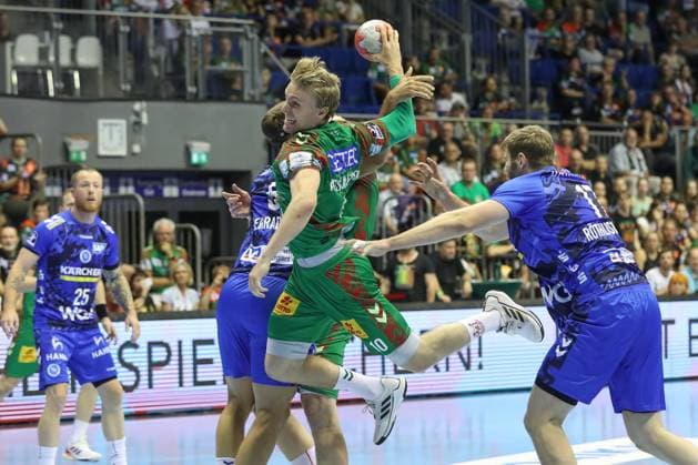 20.082025, xtgx, Handball, Hummel Cup, SC Magdeburg - TVB Stuttgart v.l. Gisli Thorgeir Kristjansson (Magdeburg, 10) wirft Tor, Torschuetze, erzielt Tor, Treffer, scores the goal Magdeburg