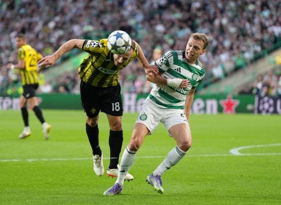Dan Glazer of Kairat Almaty & Alistair Johnston of Celtic Celtic v Kairat Almaty, UEFA Champions League, Play-Off Round, First Leg, Football, Celtic Park, Glasgow, Scotland, UK - 20 Aug 2025Glasgow Celtic Park Scotland United Kingdom EDITORIAL USE ONLY No use with unauthorised audio, video, data, fixture lists, club league logos or live services. Online in-match use limited to 120 images, no video emulation. No use in betting, games or single club league player publications. Copyright: xStuartxWallace Shutterstockx 15446684bl