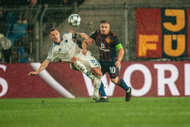 20.08.2025, Fussball, Herren, Champions League Playoffs, Saison 25-26, FC Basel vs FC Kopenhagen Lukas Lerager (12 FC Kopenhagen) im Zweikampf mit Xherdan Shaqiri (10 FC Basel) St. Jakob-Park, Basel, Schweiz