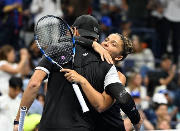 Sara Errani and Andrea Vavassori react after defeating Danielle Collins and Christian Harrison during the Mixed Doubles Semi Finals on Arthur Ashe Stadium at the 2025 US Open Tennis Championship at the USTA Billie Jean King National Tennis Center in New York City on Wednesday, August 20, 2025 in New York City. Sara Errani and Andrea Vavassori react after defeating Danielle Collins and Christian Harrison 4-2-4-2 and advance to the finals.  NYP20250820514 LarryxMarano