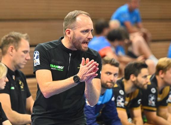 Trainer Andre Haber (Dresden), HC Elbflorenz Dresden gegen Talent Plzen (Pilsen, CZE), Testspiel, Freundschaftsspiel, Vorbereitungsspiel, Handball, 2. Liga der Männer, 2. Bundesliga, Saison 2025 2026, Dresden, BallsportARENA Dresden, 20.08.2025,
