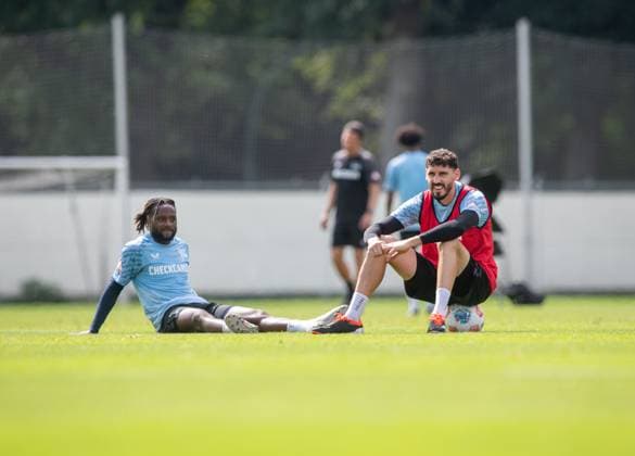 Fussball, Herren, Saison 2025 26, 2. Bundesliga, Hertha BSC, Training, v.l. Deyovaisio Zeefuik (Hertha BSC), Agustin Rogel (Hertha BSC), 20.08. 2025,