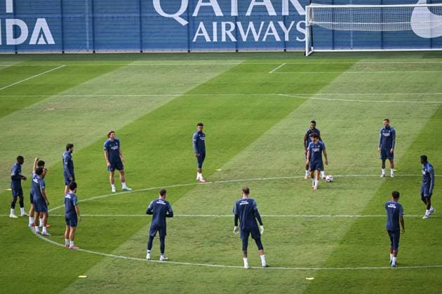Ligue 1 PSG training before facing ANGERS SCO - FA Paris Saint-Germain’s players perform during a training session at the PSG Campus on August 21, 2025, before the French L1 football match between Paris Saint-Germain and Angers SCO at the Parc des Princes stadium in Paris on August 22, 2025. Photo by Firas Abdullah ABACAPRESS.COM Paris Île-de-France France  Copyright: xAbdullahxFiras ABACAx
