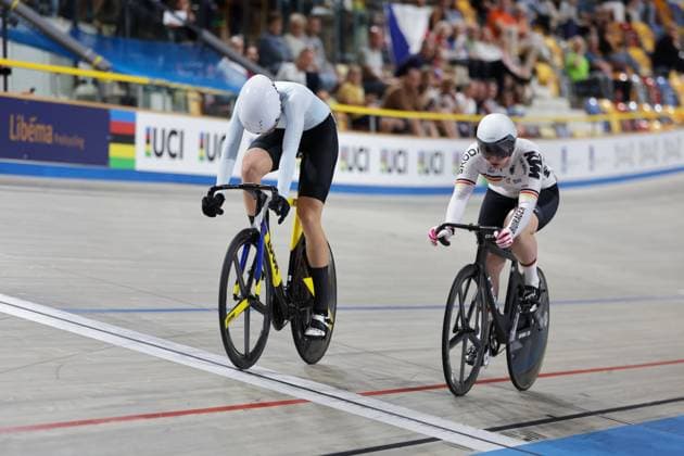 2025 UCI Junior Track World Championships Picture by Alex Whitehead SWpix.com - 21 08 2025 - Cycling - 2025 UCI Junior Track World Championships - Omnisport, Apeldoorn, Netherlands - Women Sprint 1 4 Final - Veronika Solozobova (Athlete Individual Neutral), Emilia Waterstradt (Germany) Copyright: x xSWpix.comx(t axPhotographyxHubxLtd)xAlexxWhitehead SWpix.comx SWP-3030-0795