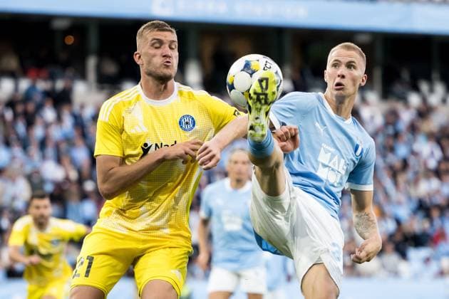 250821 Jan Kral of SK Sigma Olomouc and Daniel Gudjohnsen of Malmö FF during the first leg UEFA Europa League playoff football match between Malmö FF and SK Sigma Olomouc on August 21, 2025 in Malmö. Photo: Petter Arvidson BILDBYRAN kod PA PA1067 fotboll, football, soccer, fotball,uefa europa league, europa le Copyright: PETTERxARVIDSON BB250821PA084