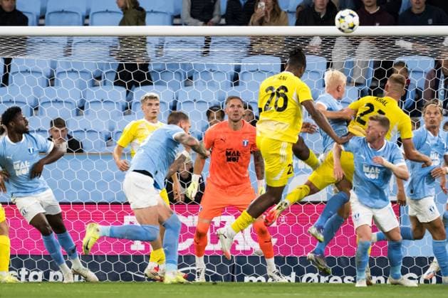 250821 Goalkeeper Robin Olsen of Malmö FF during the first leg UEFA Europa League playoff football match between Malmö FF and SK Sigma Olomouc on August 21, 2025 in Malmö. Photo: Petter Arvidson BILDBYRAN kod PA PA1067 fotboll football soccer fotball uefa europa league europa league malmö ff sk sigma olomouc bbeng playoff bbauto Copyright: PETTERxARVIDSON BB250821PA105