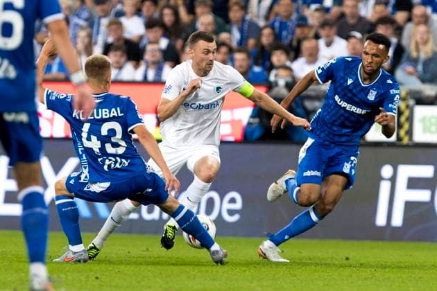 Lech Poznan v Genk - UEFA Europa League POZNAN, POLAND - AUGUST 21 : Kozubal Antoni midfielder of Lech Poznan, Heynen Bryan midfielder of KRC Genk, Douglas Alex defender of Lech Poznan pictured during the UEFA Europa League 2025 26 Play-offs1st leg between Lech Poznan and KRC Genk on August 21, 2025 in Poznan, Poland 21 08 2025 Poznan Poland  Copyright: xAdamxCiereszkox