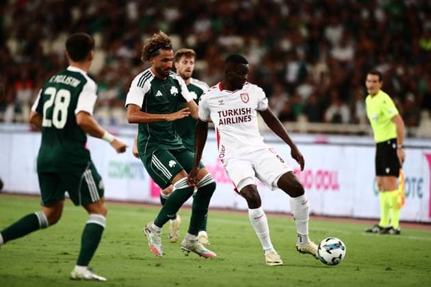 Ahmed Touba of Panathinaikos in action against Marius Mouandilmadji of Samsunspor during the UEFA Europa League Play-offs 1st leg soccer match between Panathinaikos and Samsunspor held at Olympic Athletic Center of Athens in Athens, Greece, 21 August 2025. IMAGO ONE INCH PRODUCTIONS ATHENS Greece Copyright: xOnexInchxProductionsx 6636369