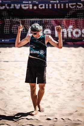 Beachvolleyball Männer Allianz German Beach Tour 2025 Tourstop Berlin 21.08.2025 Malte Höppner enttäuscht im Netz Berlin Funkhaus Beach Berlin Deutschland
