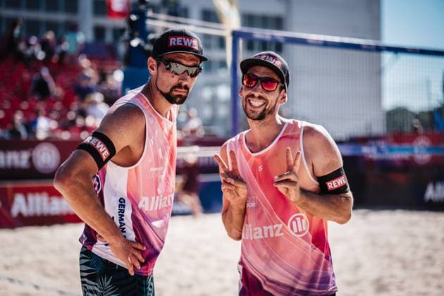 Beachvolleyball Männer Allianz German Beach Tour 2025 Tourstop Berlin 21.08.2025 v.l. Jonathan Erdmann und Nejc Zemljak Berlin Funkhaus Beach Berlin Deutschland