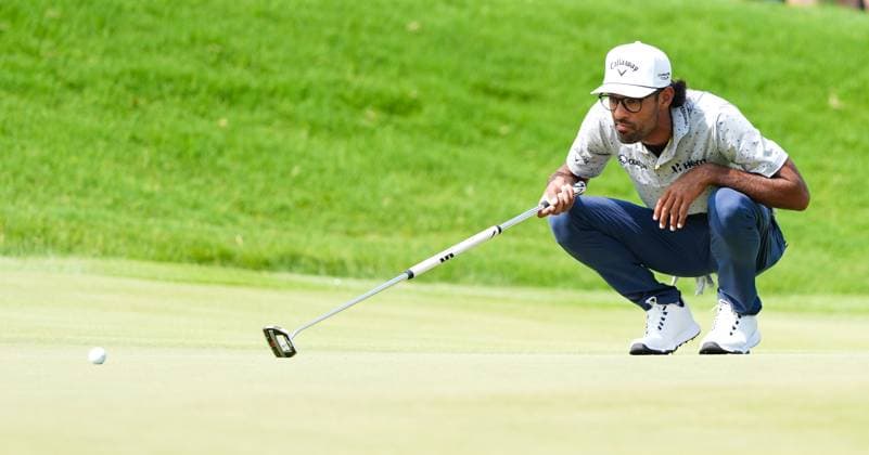 August 21, 2025, Atlanta, Georgia, USA: Akshay Bhatia (USA) lines up a putt on the 1st green during the first round of the 2025 TOUR Championship at East Lake Golf Club. Atlanta USA - ZUMAw109 20250821_fap_w109_032 Copyright: xDebbyxWongx