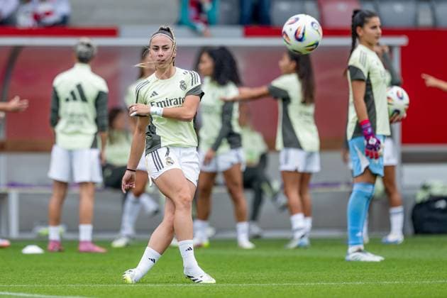 Athenea del Castillo Beivide (Real Madrid CF, 7) beim Aufwaermen. GER, FC Bayern Muenchen Frauen vs. Real Madrid CF, Fussball, Frauen, Testspiel, Saison 2025 2026, 21.08.2025. (DFL DFB REGULATIONS PROHIBIT ANY USE OF PHOTOGRAPHS as IMAGE SEQUENCES and or QUASI-VIDEO). GER, FC Bayern Muenchen Frauen vs. Real Madrid CF, Fussball, Frauen, Testspiel, Saison 2025 2026, 21.08.2025. Muenchen Copyright: xEibner-Pressefoto HeikexFeinerx EP_HFR