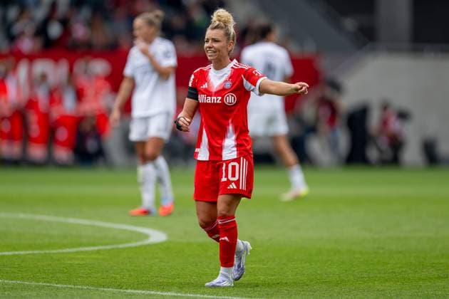 Linda Dallmann (FC Bayern Muenchen Frauen, 10) GER, FC Bayern Muenchen Frauen vs. Real Madrid CF, Fussball, Frauen, Testspiel, Saison 2025 2026, 21.08.2025. (DFL DFB REGULATIONS PROHIBIT ANY USE OF PHOTOGRAPHS as IMAGE SEQUENCES and or QUASI-VIDEO). GER, FC Bayern Muenchen Frauen vs. Real Madrid CF, Fussball, Frauen, Testspiel, Saison 2025 2026, 21.08.2025. Muenchen Copyright: xEibner-Pressefoto HeikexFeinerx EP_HFR