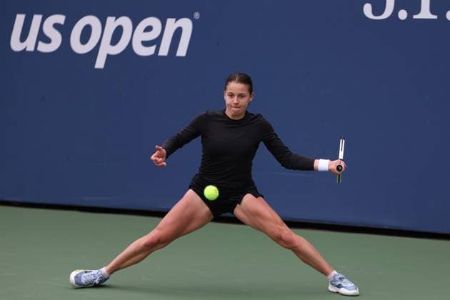 TENIS US OPEN 2025 21082025 N Z MAJA CHWALINSKA W TRAKCIE MECZU DRUGIEJ RUNDY KWALIFIKACJI TURNIEJU WIELKIEGO SZLEMA US OPEN 2025 MARCIN CHOLEWINSKI NEWSPIX.PL TENNIS US OPEN 2025 21082025 MAJA CHWALINSKA DURING THE MATCH IN THE SECOND ROUND OF QUALIFICATION NEWSPIX.PL --- newspix.pl 