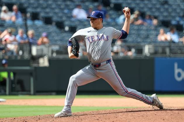 August 21, 2025: Texas Rangers relief pitcher Robert Garcia (62) throws during the eighth inning of a baseball game against the Kansas City Royals at Kauffman Stadium in Kansas City, MO. CSM Kansas City United States of America - ZUMAc04_ 20250821_zma_c04_087 Copyright: xDavidxSmithx