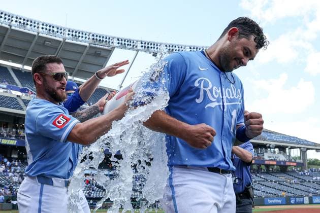August 21, 2025: Kansas City Royals catcher Luke Maile (17) is doused by center fielder Kyle Isbel (28) and outfielder John Rave (16) after their win over the Texas Rangers in a baseball game at Kauffman Stadium in Kansas City, MO. CSM Kansas City United States of America - ZUMAc04_ 20250821_zma_c04_088 Copyright: xDavidxSmithx