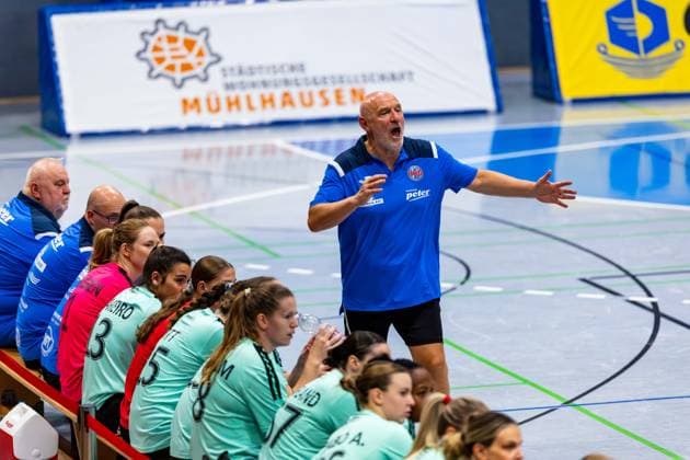 21.08.2025, GER, Handball, Frauen, Saison 2025 2026, 1.BL Alsco Frauen Handball Bundesliga, Testspiel, Thueringer HC - BSV Sachsen Zwickau Herbert Mueller (Thueringer HC,Trainer) 99974 Mühlhausen Goermar Görmar-Halle Thüringen Deutschland