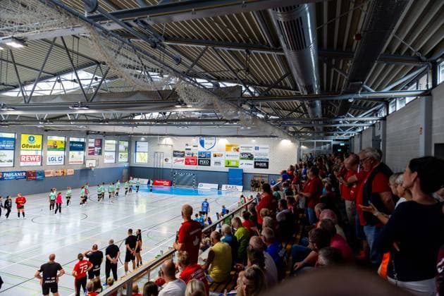 21.08.2025, GER, Handball, Frauen, Saison 2025 2026, 1.BL Alsco Frauen Handball Bundesliga, Testspiel, Thueringer HC - BSV Sachsen Zwickau zeigt die Mannschaft beim Testspiel vor den gut Besuchten Raengen 99974 Mühlhausen Goermar Görmar-Halle Thüringen Deutschland