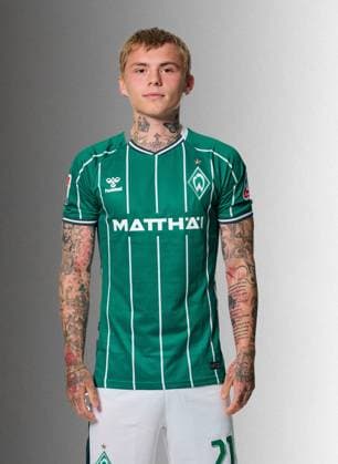 offizieller Portraittermin SV Werder Bremen 2025 2026 Isak Hansen-Aaroen Hansen-Aaroen (SV Werder Bremen 21); 1.BL Porträttermin 2025 2026,