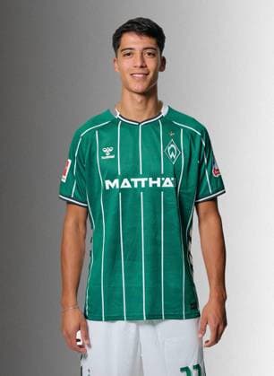 offizieller Portraittermin SV Werder Bremen 2025 2026 Julian Malatini (WerderË½Bremen 22); 1.BL Porträttermin 2025 2026,