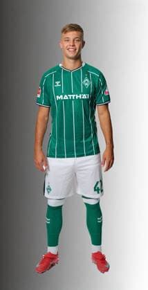 offizieller Portraittermin SV Werder Bremen 2025 2026 Keke Topp (Werder Bremen 42); 1.BL Porträttermin 2025 2026,