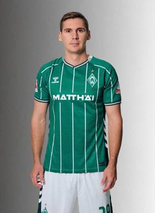 offizieller Portraittermin SV Werder Bremen 2025 2026 Maximilian Wöber Woeber (Werder Bremen 39)! 1.BL Porträttermin 2025 2026,