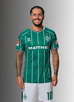 offizieller Portraittermin SV Werder Bremen 2025 2026 Leonardo Bittencourt (Werder Bremen 10 ); 1.BL Porträttermin 2025 2026,