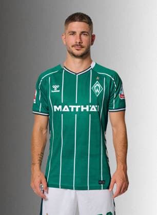offizieller Portraittermin SV Werder Bremen 2025 2026 Romano Schmid (Werder Bremen 20); 1.BL Porträttermin 2025 2026, *** official portrait appointment SV Werder Bremen 2025 2026 Romano Schmid Werder Bremen 20 1 BL portrait appointment 2025 2026, xWerderxBremenx xHeidmannxxvia nph00001