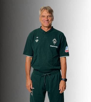 offizieller Portraittermin SV Werder Bremen 2025 2026 Horst Steffen (SV Werder Bremen Trainer); 1.BL Porträttermin 2025 2026,