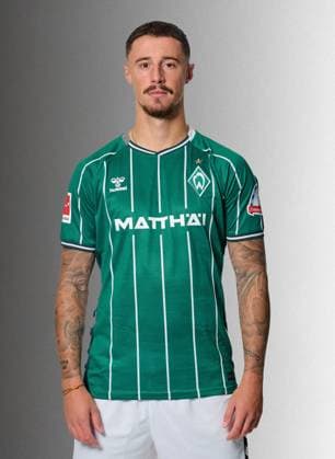 offizieller Portraittermin SV Werder Bremen 2025 2026 Marco Friedl (Werder Bremen 32 Kapitaen); 1.BL Porträttermin 2025 2026, *** official portrait appointment SV Werder Bremen 2025 2026 Marco Friedl Werder Bremen 32 Captain 1 BL portrait appointment 2025 2026, xWerderxBremenx xHeidmannxxvia nph00001