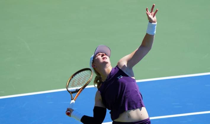 Francesca Jones in final qualifying round action 2025 US Open, Friday Previews, USTA Billie Jean King National Tennis Center, New York, USA - 22 Aug 2025New York USTA Billie Jean King National T New York (NY) United States of America  Copyright: xJavierxGarcia Shutterstockx 15451038w