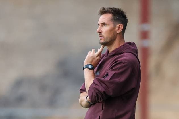 2. Bundesliga - SC Preußen Münster - 1. FC Nürnberg am 22.08.2025 im LVM Preußenstadion in Münster Trainer Miroslav Miro Klose (Nuernberg) nachdenklich