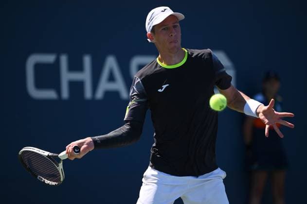 Belgian Kimmer Coppejans pictured in action during a tennis game against Peruvian Buse in the third round of the qualifications for the men s singles of the 2025 US Open Grand Slam tennis tournament in New York City, USA, Friday 22 August 2025. TONYxBEHAR  x131911919x