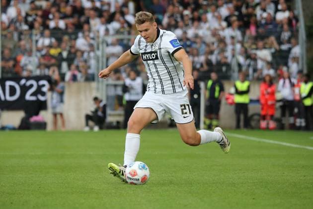 22.08.2025, xmohx, Fussball 2.Bundesliga, SV Elversberg - 1.FC Kaiserslautern v.l. Lasse Günther (SV Elversberg) Freisteller (DFL DFB REGULATIONS PROHIBIT ANY USE OF PHOTOGRAPHS as IMAGE SEQUENCES and or QUASI-VIDEO) Elversberg