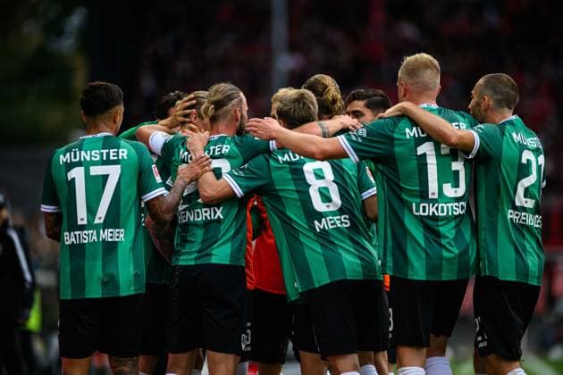 MUNSTER, GERMANY - 22 AUGUST, 2025: players celebration, goal, The football match of 2.Bundesliga SC Preussen Munster 1. FC Nurnberg at LVM-Preussenstadion  Copyright: xVITALIIxKLIUIEVx