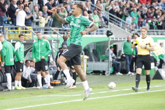 22.08.2025, xgrfx, Fussball 2.Bundesliga, Preußen Münster - 1.FC Nürnberg v.l. Tor, Oliver Batista Meier (Preußen Münster) (DFL DFB REGULATIONS PROHIBIT ANY USE OF PHOTOGRAPHS as IMAGE SEQUENCES and or QUASI-VIDEO) Münster