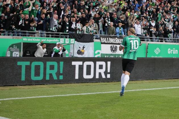 22.08.2025, xgrfx, Fussball 2.Bundesliga, Preußen Münster - 1.FC Nürnberg v.l. Tor, Marvin Schulz (Preußen Münster) (DFL DFB REGULATIONS PROHIBIT ANY USE OF PHOTOGRAPHS as IMAGE SEQUENCES and or QUASI-VIDEO) Münster