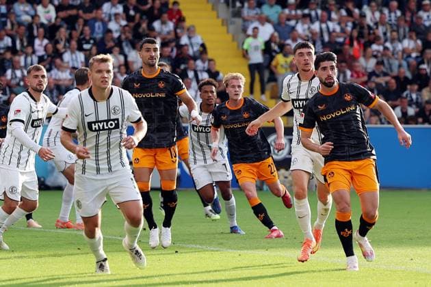 22.08.2025, xrekx, Fussball 2.Bundesliga, SV Elversberg - 1.FC Kaiserslautern v.l. Lasse Günther Guenter (SV 07 Elversberg) Mahir Emreli (1.FC Kaiserslautern) Felix Keidel (SV 07 Elversberg) Semih Sahin (1.FC Kaiserslautern) (DFL DFB REGULATIONS PROHIBIT ANY USE OF PHOTOGRAPHS as IMAGE SEQUENCES and or QUASI-VIDEO) Elversberg