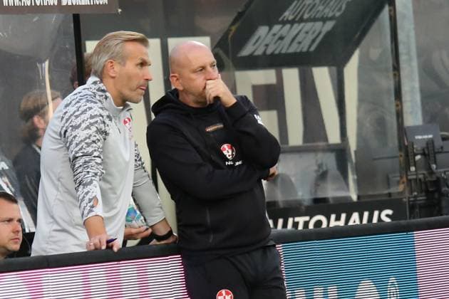 22.08.2025, xmohx, Fussball 2.Bundesliga, SV Elversberg - 1.FC Kaiserslautern v.l. Trainer Torsten Lieberknecht (1. FC Kaiserslautern) (DFL DFB REGULATIONS PROHIBIT ANY USE OF PHOTOGRAPHS as IMAGE SEQUENCES and or QUASI-VIDEO) Elversberg