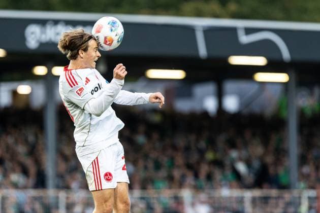 2. Fußball Bundesliga: SC Preußen Münster - 1.FC Nürnberg; 22.08.2025 Caspar Jander (1.FC Nürnberg, 20) 2. Fußball Bundesliga: SC Preußen Münster - 1.FC Nürnberg; LVM Preußenstadion, Münster; 22.08.2025 DFL regulations prohibit any use of photographs as image sequences and or quasi video.