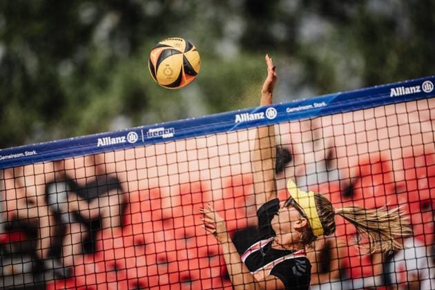 Beachvolleyball Frauen Allianz German Beach Tour 2025 Tourstop Berlin 22.08.2025 Chenoa Christ beim Angriff Berlin Funkhaus Beach Berlin Deutschland